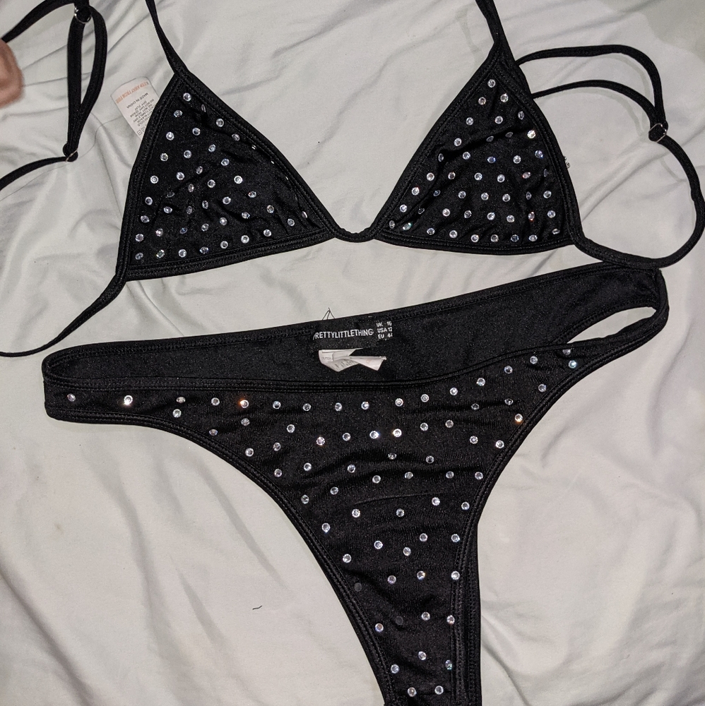 Pretty little thing diamond bikini set